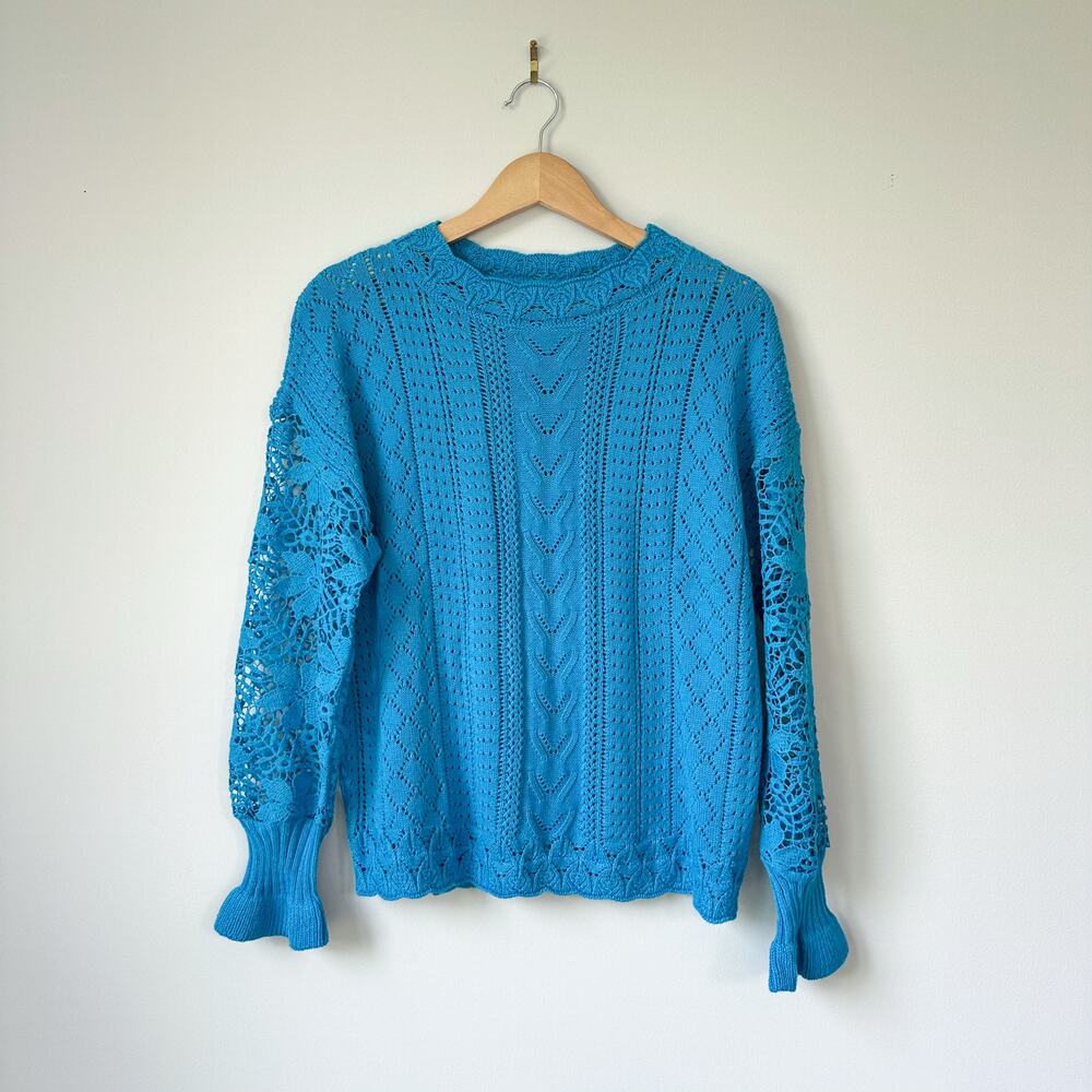 Filly Flair Lace Bell Sleeve Crew Neck Pullover Sweater Blue S